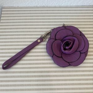Mellow World Purple Round Flower Floral Wristlet Clutch Purse